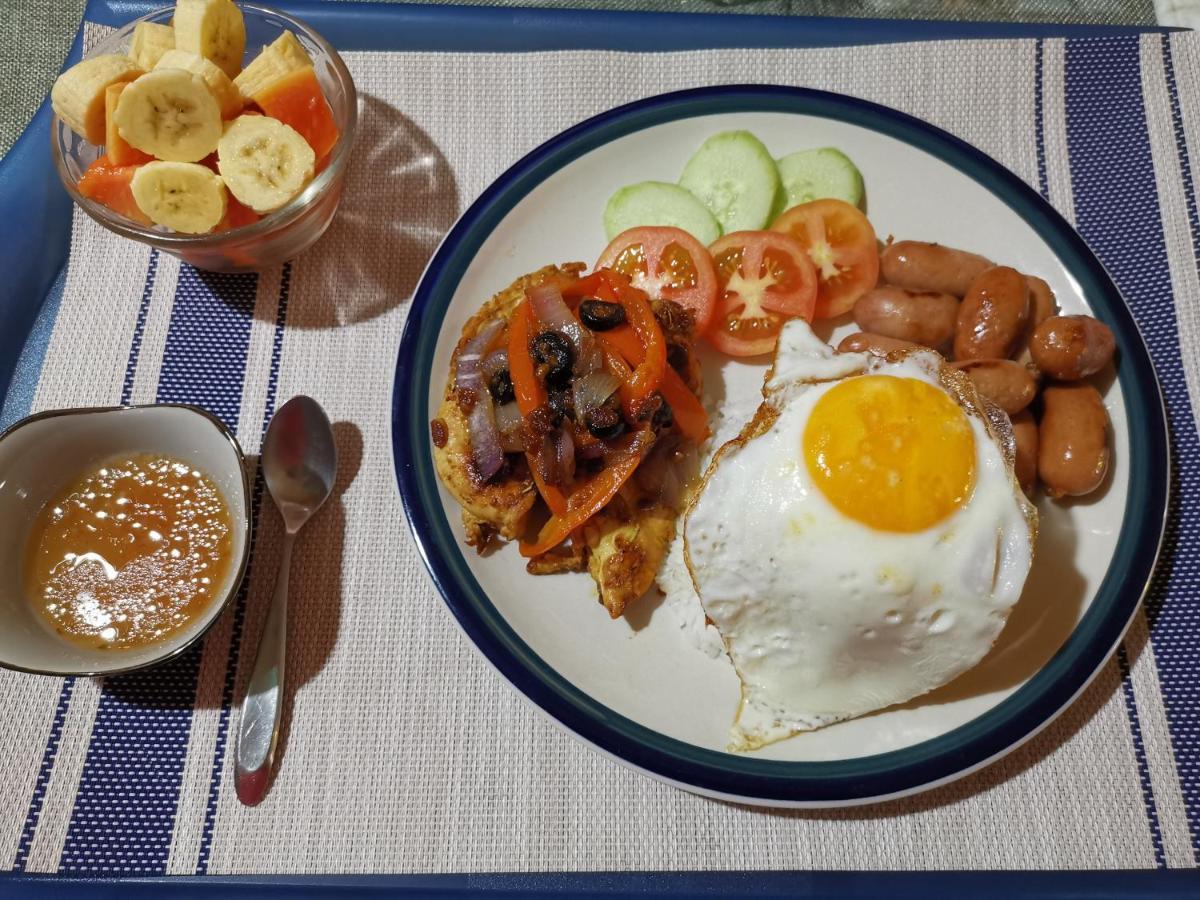 Country Bug Inn Tagaytay City Zewnętrze zdjęcie